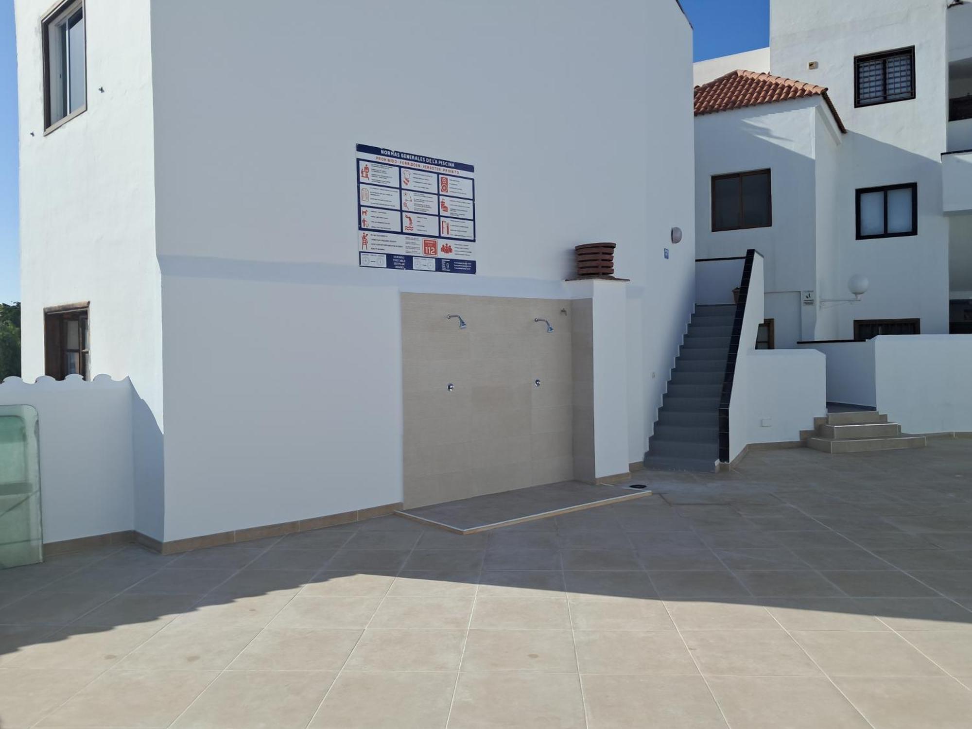 Beach 400Mtr, Top Of Mountain With Spectacular Surround View 200Mtr Los Cristianos  Luaran gambar