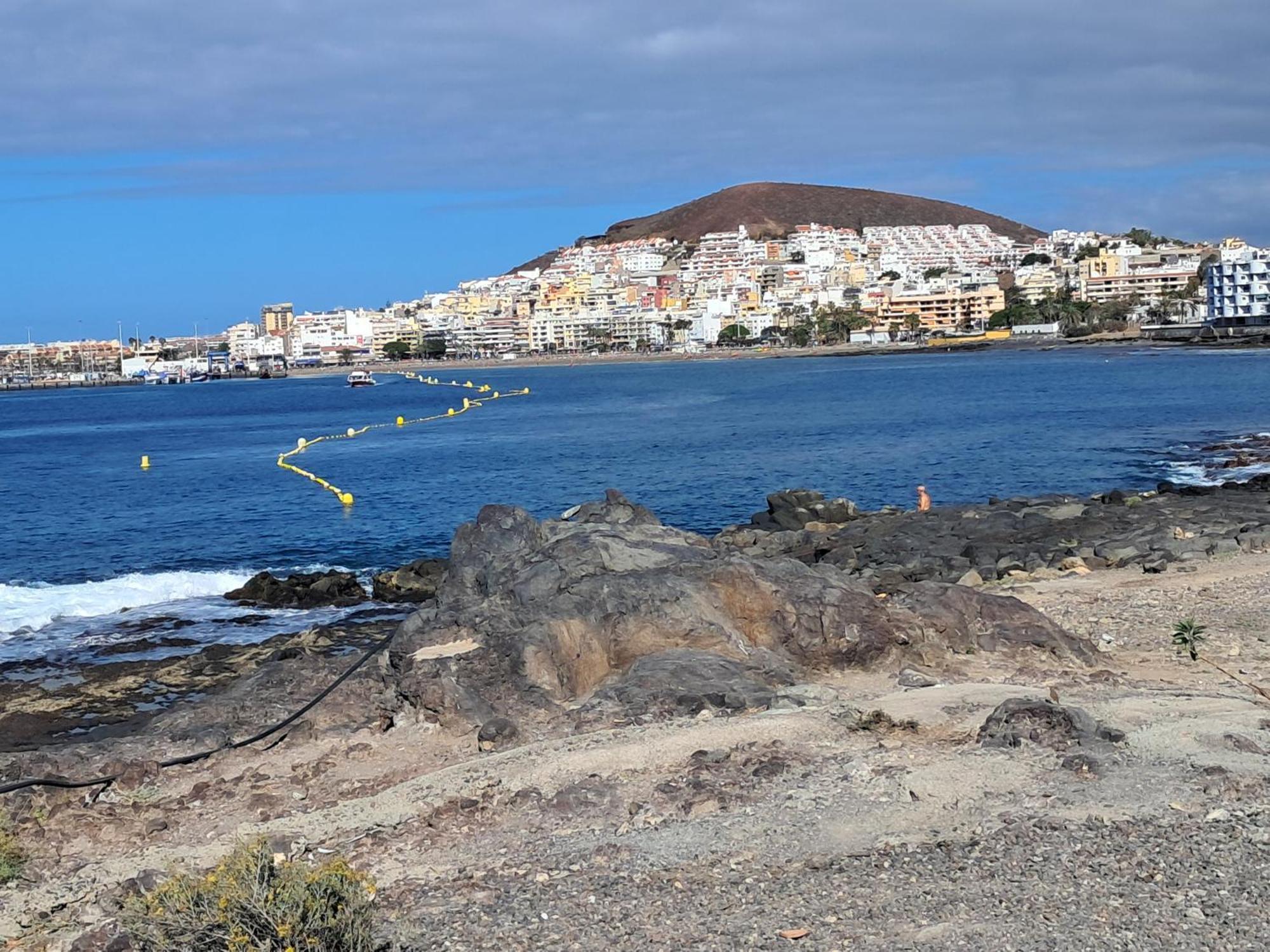Beach 400Mtr, Top Of Mountain With Spectacular Surround View 200Mtr Los Cristianos  Luaran gambar